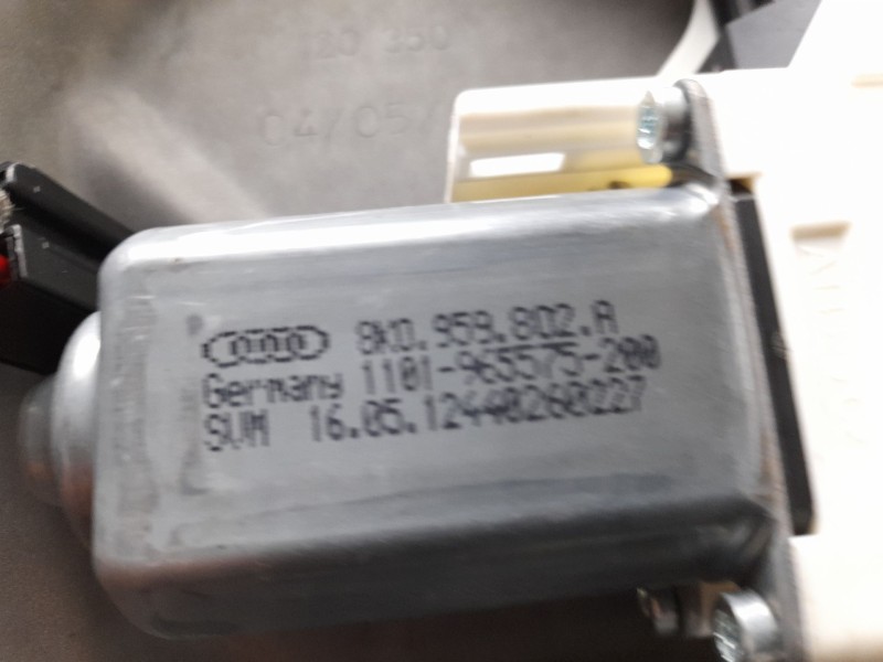 Recambio de elevalunas delantero derecho para skoda superb ii (3t4) 1.6 tdi referencia OEM IAM 3T0837402B  