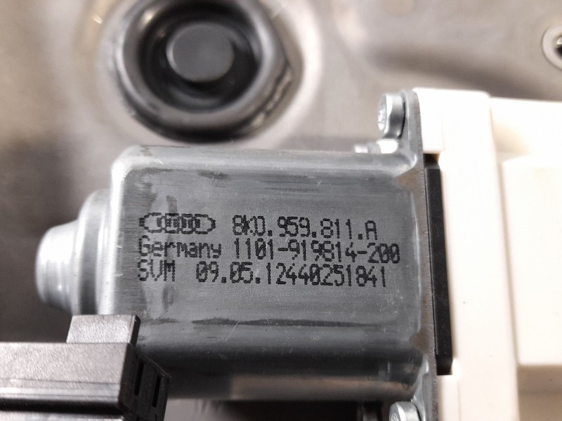 Recambio de elevalunas trasero izquierdo para skoda superb ii (3t4) 1.6 tdi referencia OEM IAM 3T5839401A  