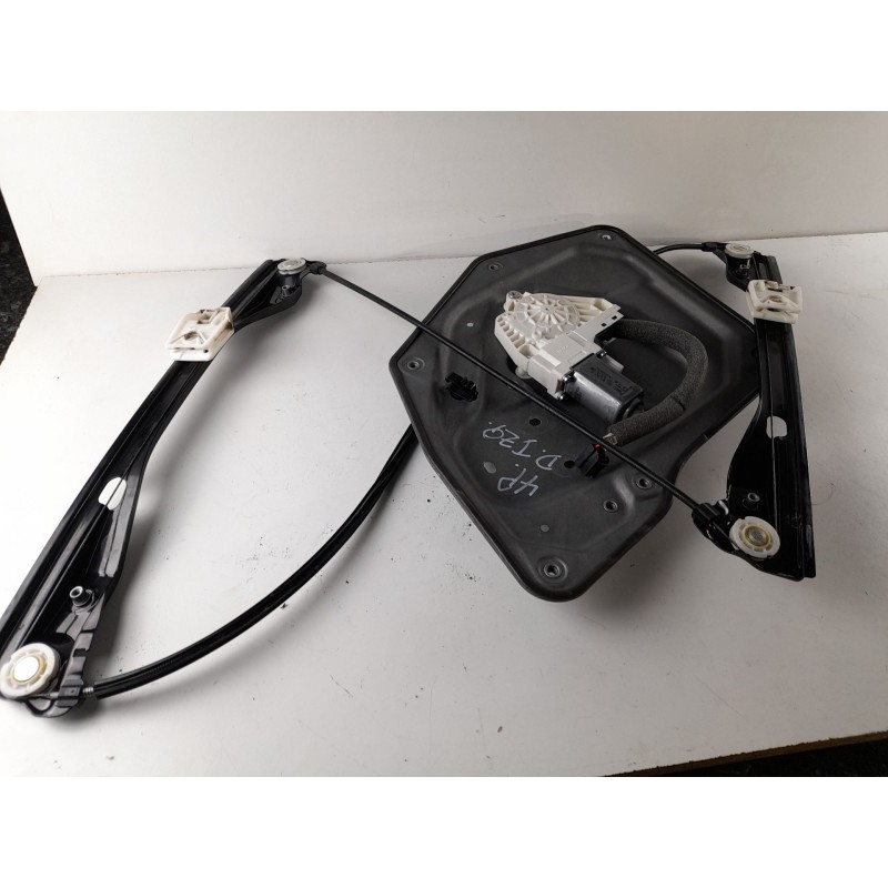 Recambio de elevalunas delantero izquierdo para skoda superb ii (3t4) 1.6 tdi referencia OEM IAM   8K0959801A MOTOR