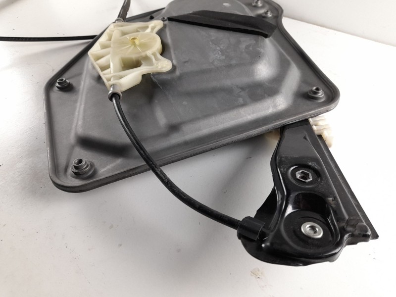 Recambio de elevalunas delantero izquierdo para skoda superb ii (3t4) 1.6 tdi referencia OEM IAM   8K0959801A MOTOR