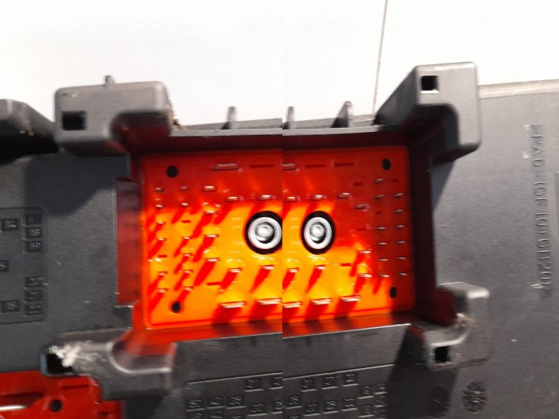 Recambio de caja reles / fusibles para opel vectra referencia OEM IAM 51903800413112918  