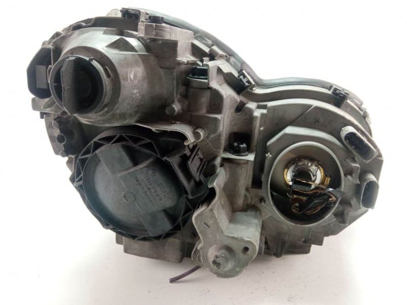Recambio de faro delantero izquierdo para mercedes-benz c220 cdi w203 referencia OEM IAM A2038201161  