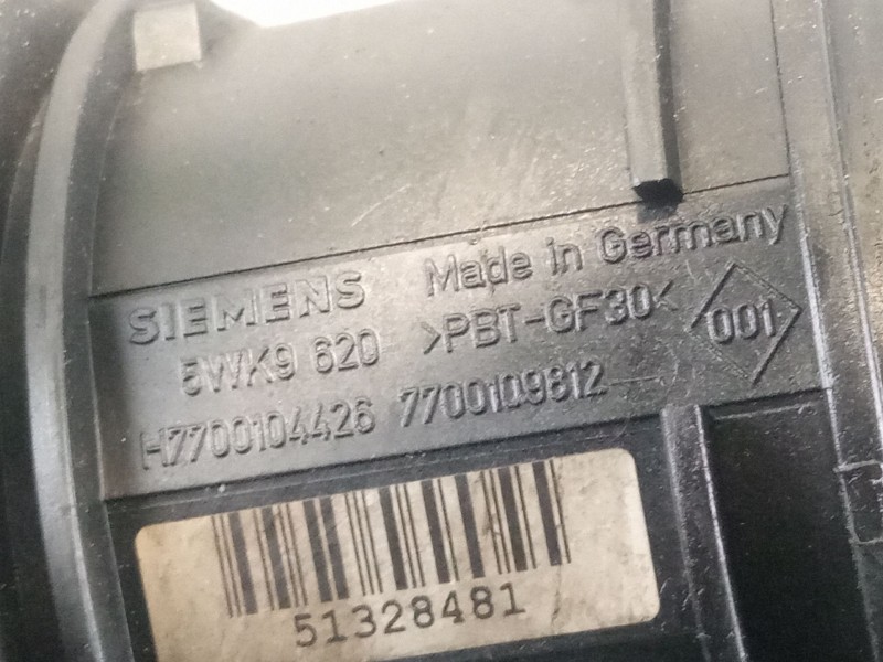 Recambio de caudalimetro para renault megane referencia OEM IAM 77001044267700109812  