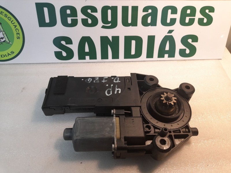 Recambio de motor elevalunas delantero izquierdo para renault megane iv sport tourer (k9a/m/n_) 1.6 dci 130 referencia OEM IAM 0