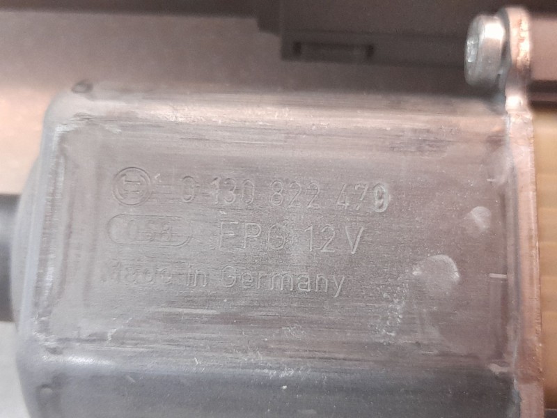 Recambio de motor elevalunas delantero izquierdo para renault megane iv sport tourer (k9a/m/n_) 1.6 dci 130 referencia OEM IAM 0