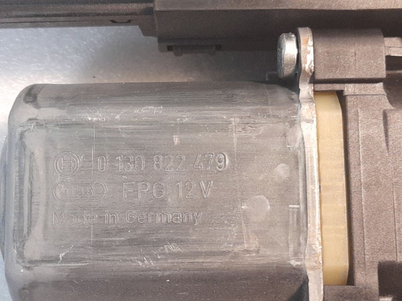 Recambio de motor elevalunas delantero izquierdo para renault megane iv sport tourer (k9a/m/n_) 1.6 dci 130 referencia OEM IAM 0