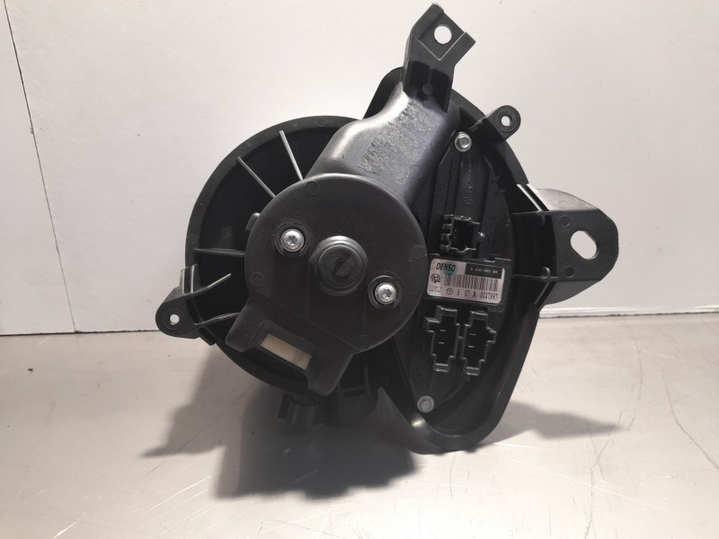 Recambio de motor calefaccion para opel corsa referencia OEM IAM A43000900  