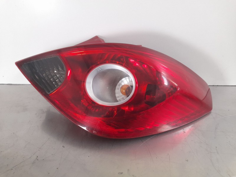 Recambio de piloto trasero derecho para opel corsa referencia OEM IAM 1318635189038961A  