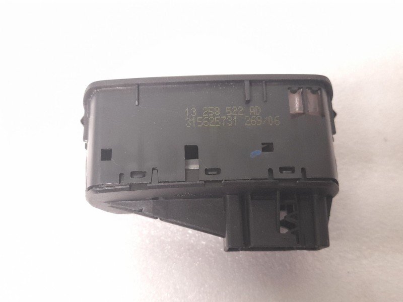 Recambio de mando elevalunas delantero izquierdo para opel corsa referencia OEM IAM 13258522AD  