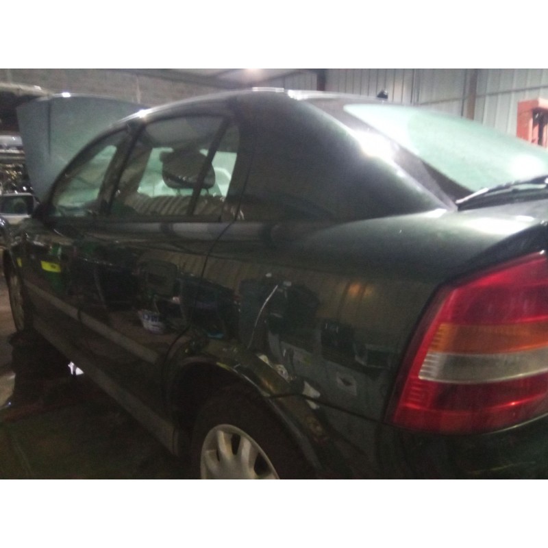 opel astra del año 2000