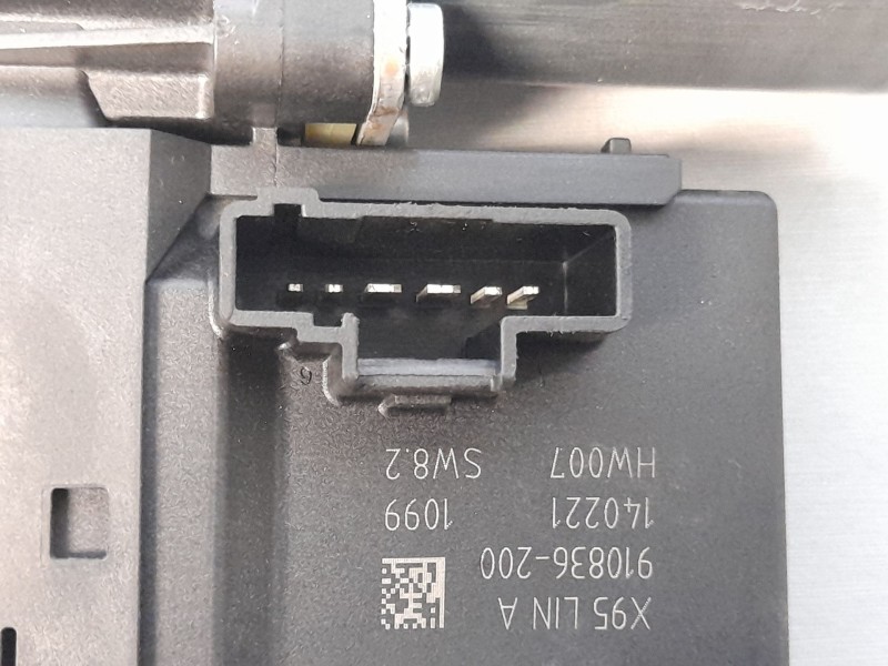 Recambio de motor elevalunas delantero derecho para renault megane iv sport tourer (k9a/m/n_) 1.6 dci 130 referencia OEM IAM 013