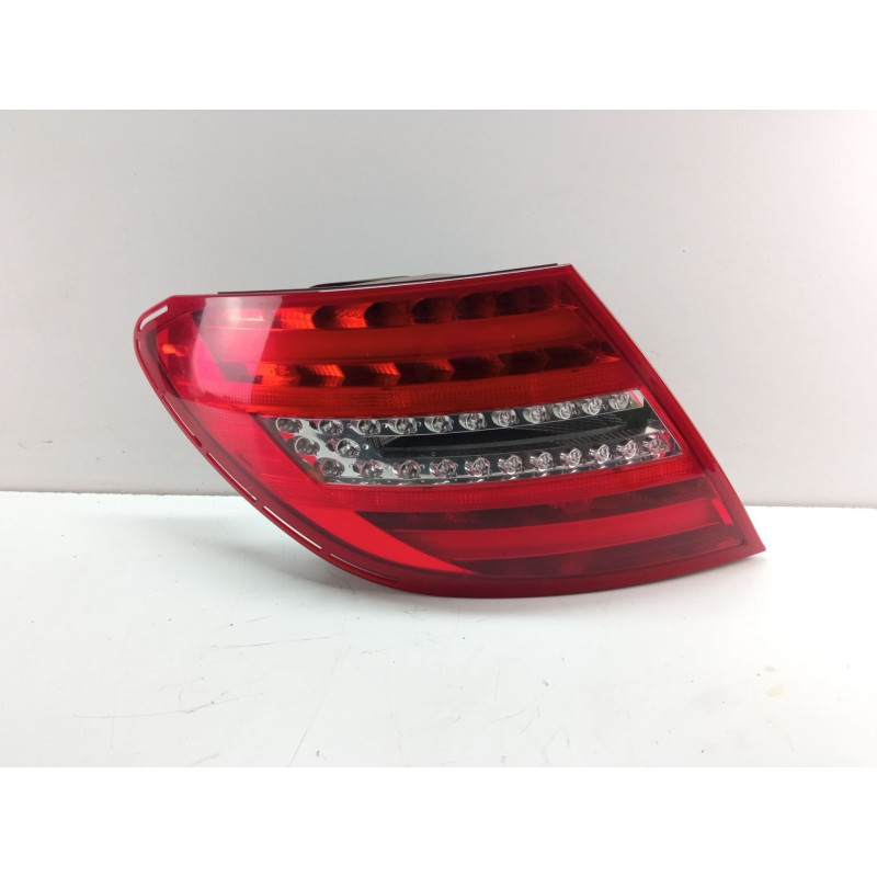 Recambio de piloto trasero izquierdo para mercedes-benz clase c (w204) c 180 cdi (204.000) referencia OEM IAM 2049060203  