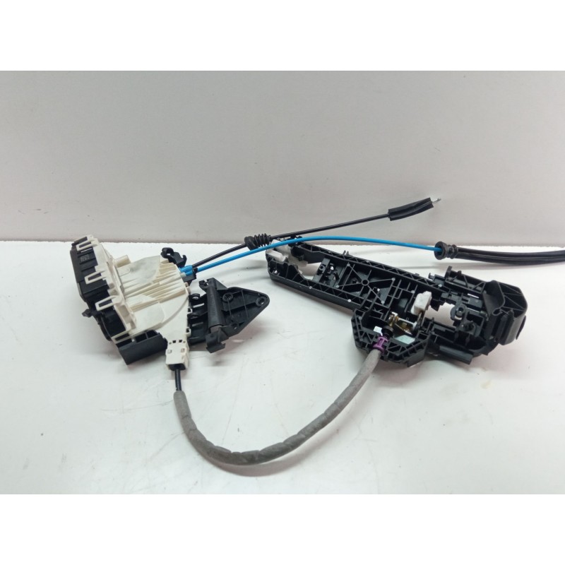 Recambio de cerradura puerta trasera derecha para mercedes-benz clase c (w204) c 180 cdi (204.000) referencia OEM IAM A099730023