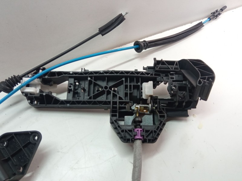 Recambio de cerradura puerta trasera derecha para mercedes-benz clase c (w204) c 180 cdi (204.000) referencia OEM IAM A099730023