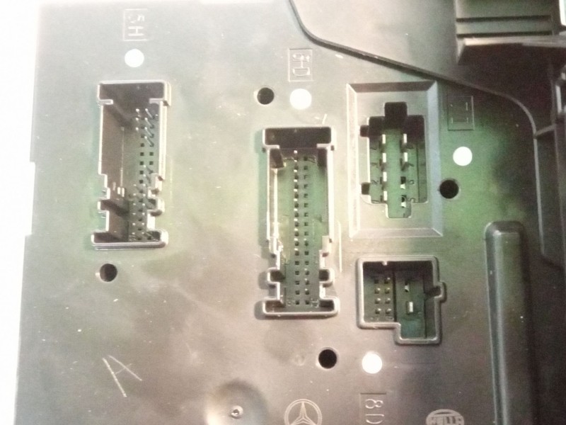 Recambio de caja reles / fusibles para mercedes-benz clase c (w204) c 180 cdi (204.000) referencia OEM IAM 5DK011022  