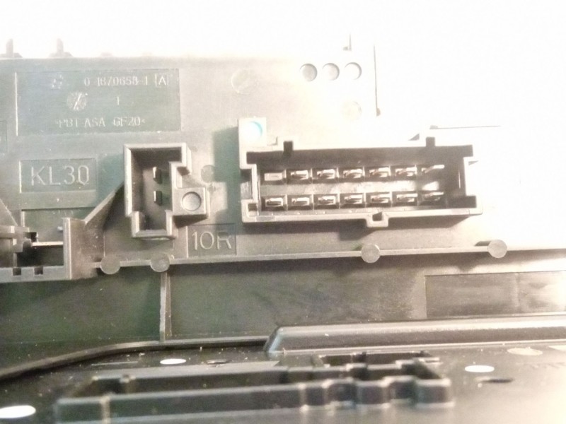 Recambio de caja reles / fusibles para mercedes-benz clase c (w204) c 180 cdi (204.000) referencia OEM IAM 5DK011022  