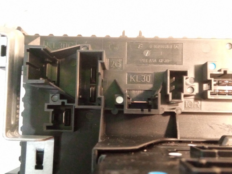 Recambio de caja reles / fusibles para mercedes-benz clase c (w204) c 180 cdi (204.000) referencia OEM IAM 5DK011022  