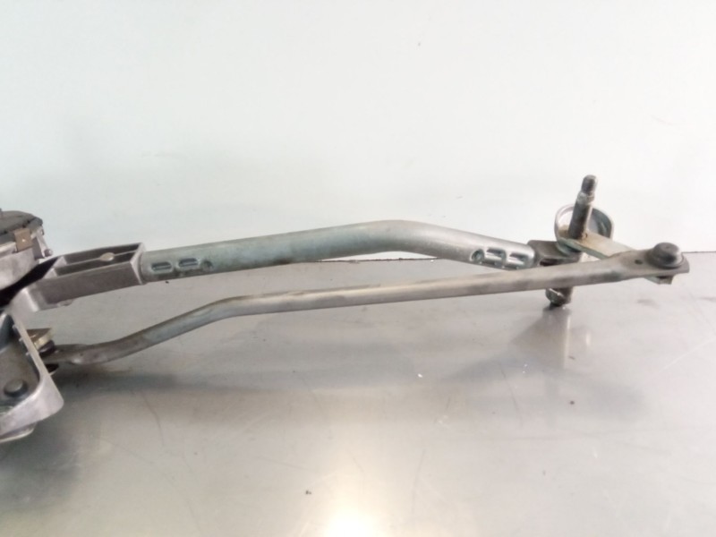 Recambio de motor limpiaparabrisas delantero para mercedes-benz clase c (w204) c 180 cdi (204.000) referencia OEM IAM a204820104