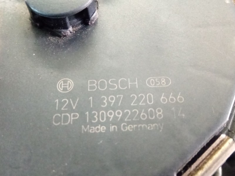 Recambio de motor limpiaparabrisas delantero para mercedes-benz clase c (w204) c 180 cdi (204.000) referencia OEM IAM a204820104