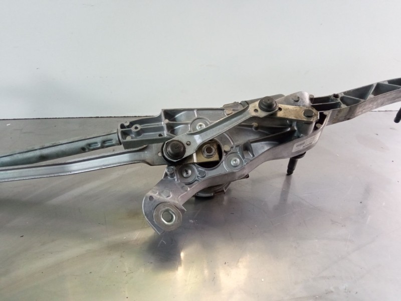 Recambio de motor limpiaparabrisas delantero para mercedes-benz clase c (w204) c 180 cdi (204.000) referencia OEM IAM a204820104