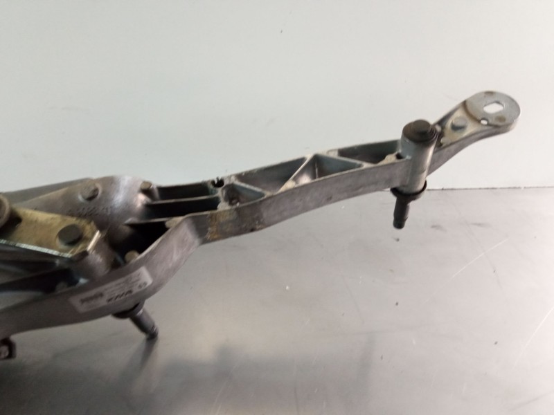 Recambio de motor limpiaparabrisas delantero para mercedes-benz clase c (w204) c 180 cdi (204.000) referencia OEM IAM a204820104