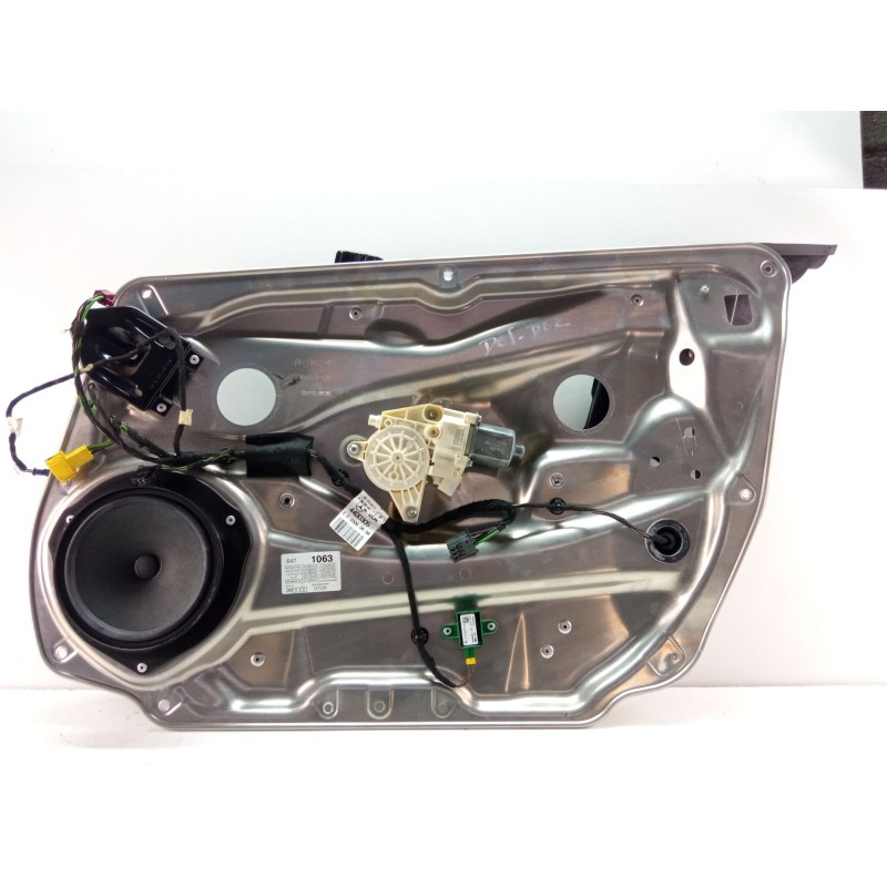 Recambio de elevalunas delantero derecho para mercedes-benz clase c (w204) c 180 cdi (204.000) referencia OEM IAM A2048204102  