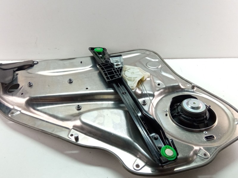 Recambio de elevalunas trasero derecho para mercedes-benz clase c (w204) c 180 cdi (204.000) referencia OEM IAM A2048204302  