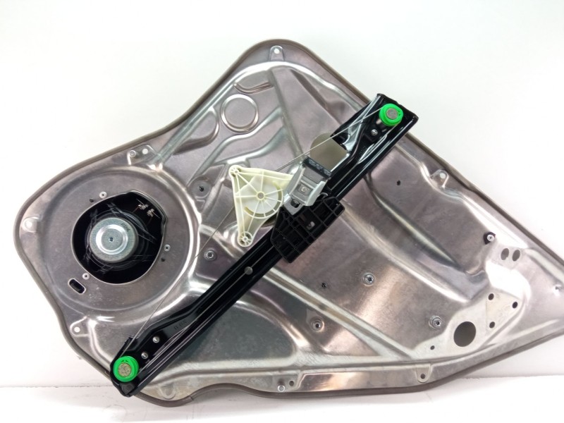 Recambio de elevalunas trasero izquierdo para mercedes-benz clase c (w204) c 180 cdi (204.000) referencia OEM IAM A2048204302  