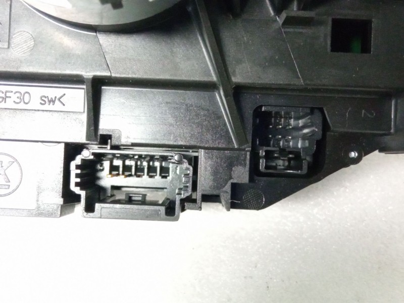 Recambio de mando multifuncion para peugeot 508 referencia OEM IAM 98000243ZD  