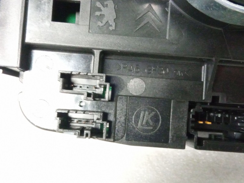 Recambio de mando multifuncion para peugeot 508 referencia OEM IAM 98000243ZD  