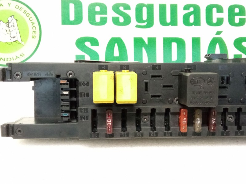Recambio de caja reles / fusibles para mercedes-benz c 270 cdi referencia OEM IAM 2095450701  