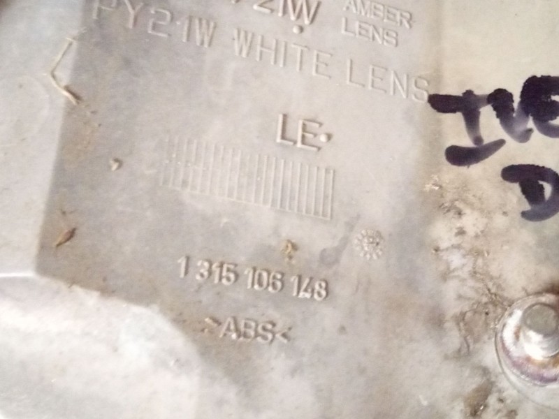 Recambio de piloto intermitente delantero izquierdo para iveco daily referencia OEM IAM 131516148  