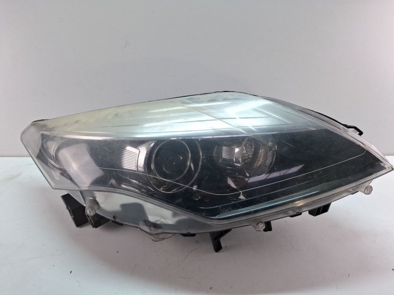 Recambio de faro delantero derecho para renault laguna iii referencia OEM IAM 260105823R  