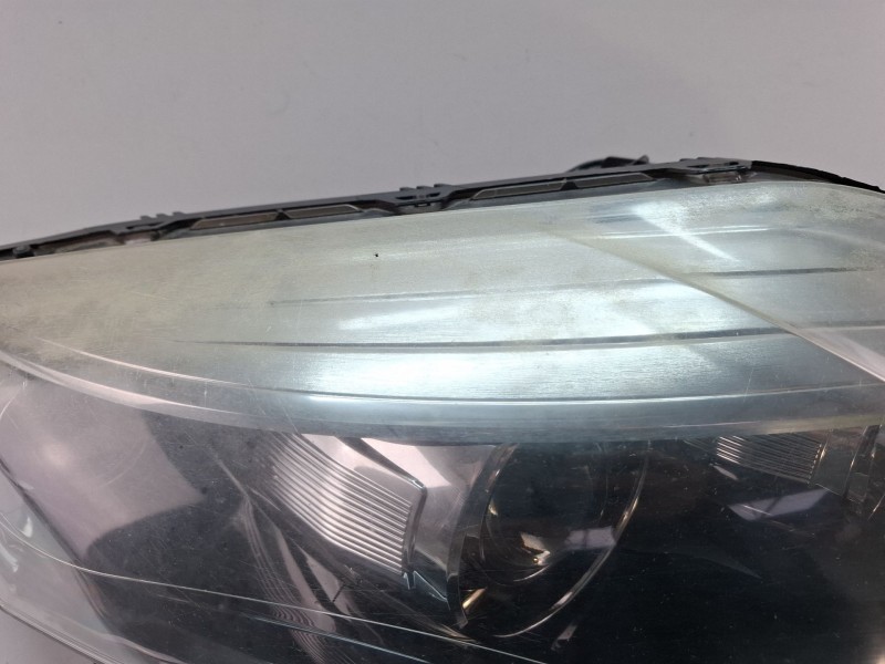 Recambio de faro delantero derecho para renault laguna iii referencia OEM IAM 260105823R  