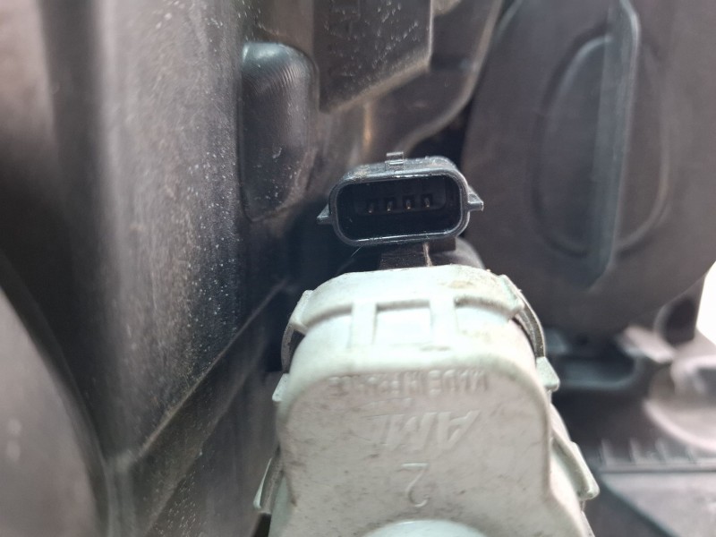 Recambio de faro delantero derecho para renault laguna iii referencia OEM IAM 260105823R  