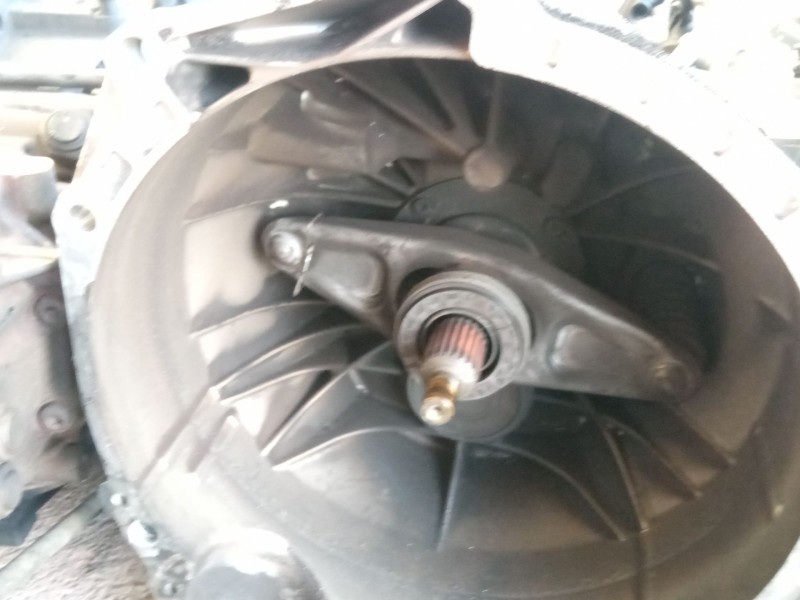 Recambio de caja cambios para bmw 320 referencia OEM IAM 1069301097B  