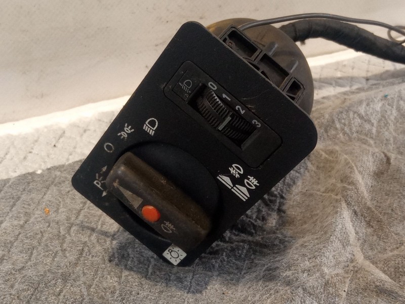 Recambio de llave luces para mercedes-benz 190 190d 2.5 referencia OEM IAM 00359500  