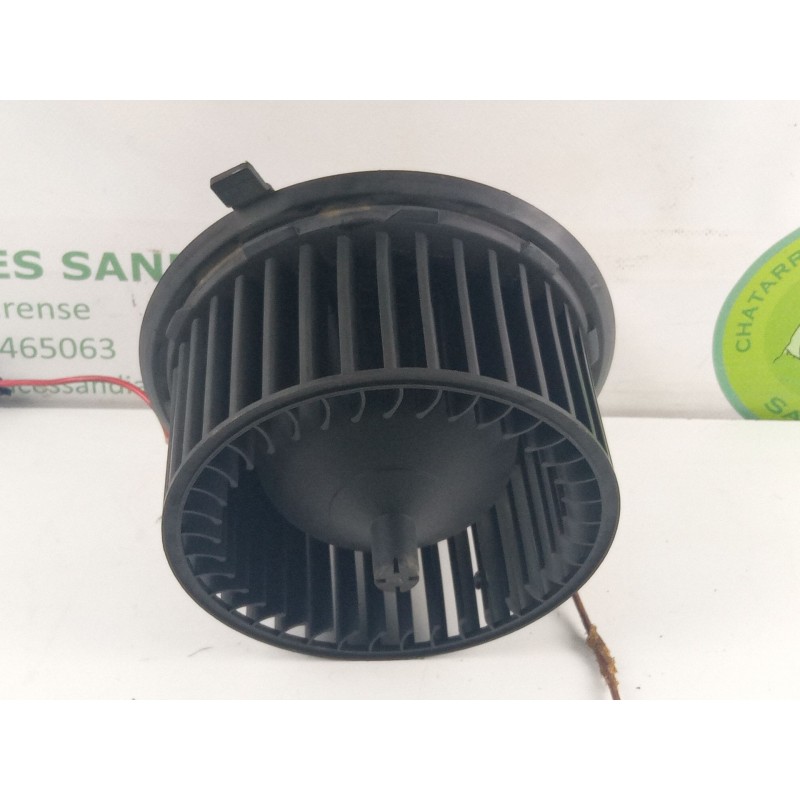 Recambio de ventilador calefaccion para volkswagen vento referencia OEM IAM 1H1819021  