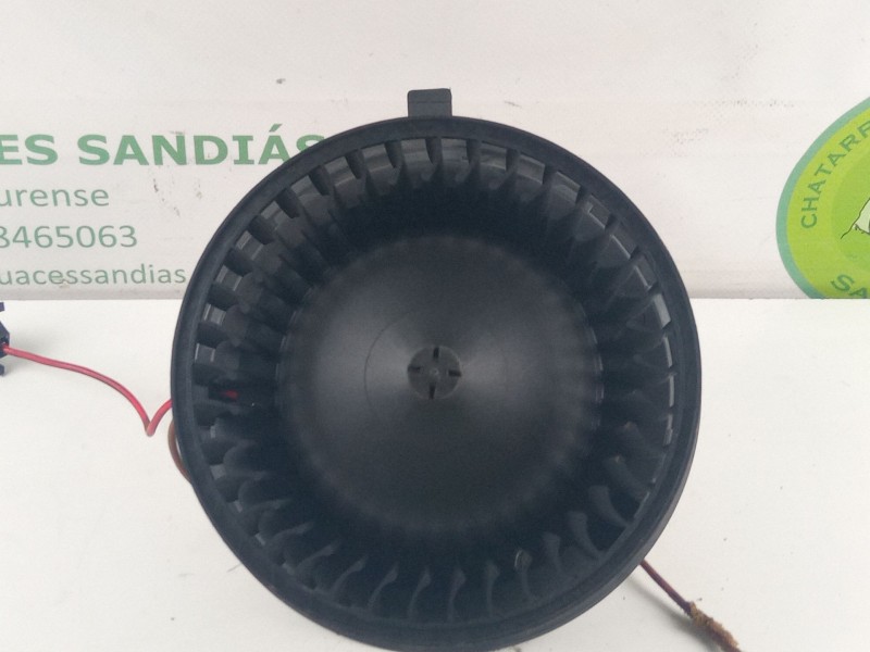 Recambio de ventilador calefaccion para volkswagen vento referencia OEM IAM 1H1819021  