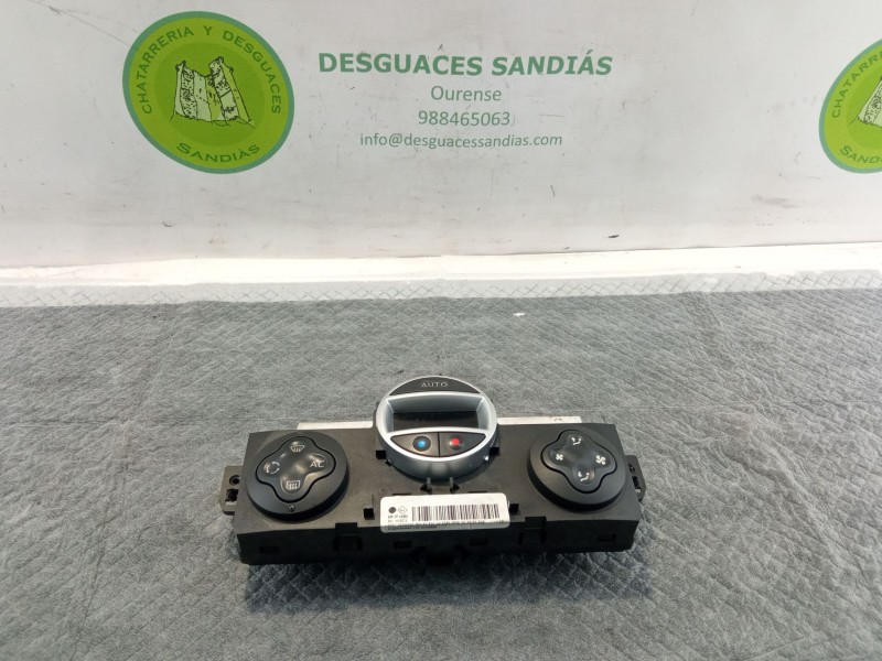 Recambio de mando calefaccion aire acondicionado para renault clio referencia OEM IAM 8200296683  