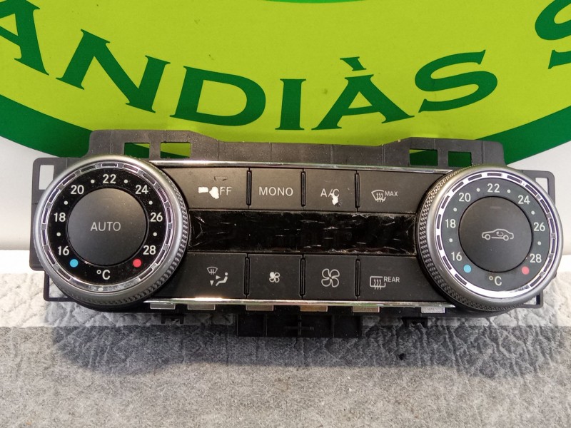 Recambio de mando calefaccion aire acondicionado para mercedes-benz c220 referencia OEM IAM 2048300590  