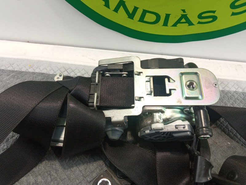 Recambio de cinturon seguridad delantero izquierdo para mercedes-benz c220 referencia OEM IAM 607565100F610099700E  