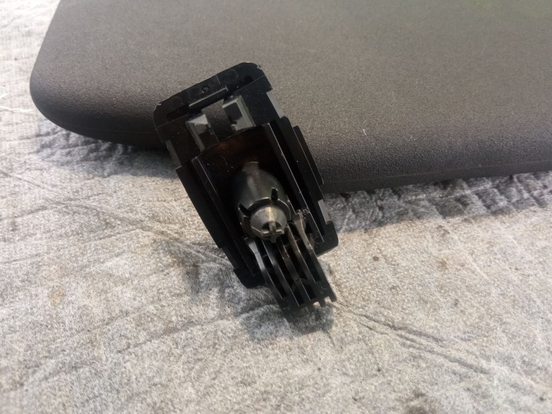 Recambio de parasol derecho para mercedes-benz c220 referencia OEM IAM   