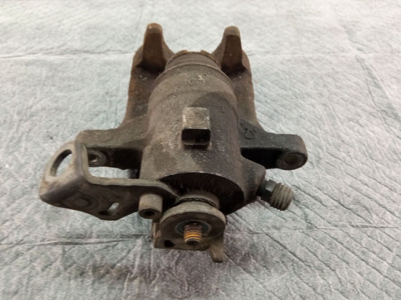 Recambio de pinza freno delantera derecha para volkswagen golf referencia OEM IAM   