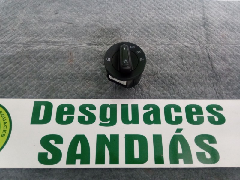 Recambio de llave luces para volkswagen polo referencia OEM IAM 5G0941431AQ  