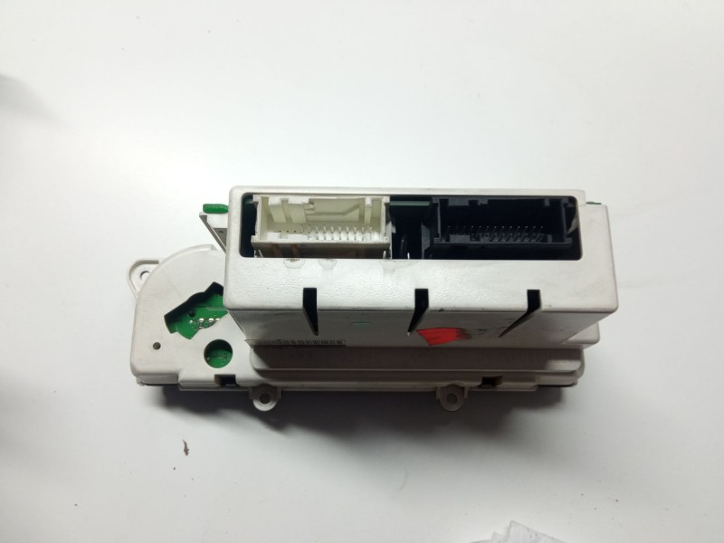 Recambio de mando calefaccion aire acondicionado para ford mondeo referencia OEM IAM 1S7H18D451AC  