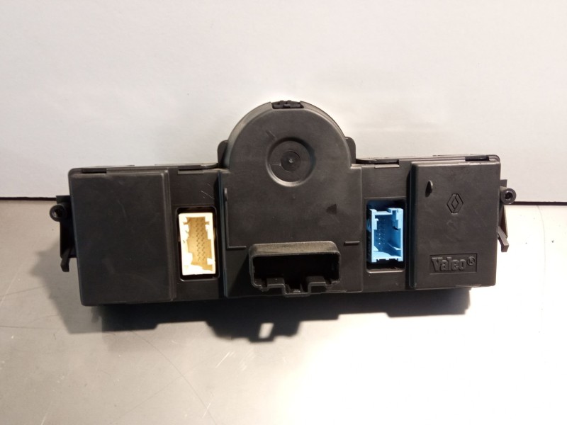 Recambio de mando calefaccion aire acondicionado para renault megane scenic 1.5dci 106 cv referencia OEM IAM   