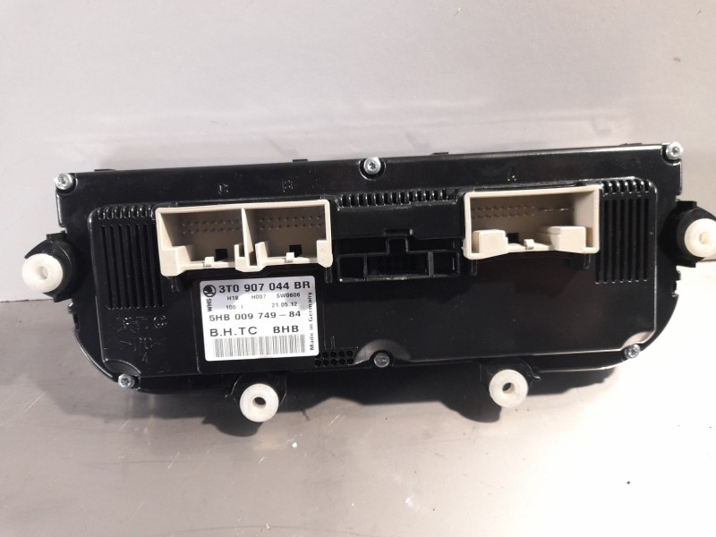 Recambio de mando calefaccion aire acondicionado para skoda superb ii (3t4) 1.6 tdi referencia OEM IAM 3T0907044BR  