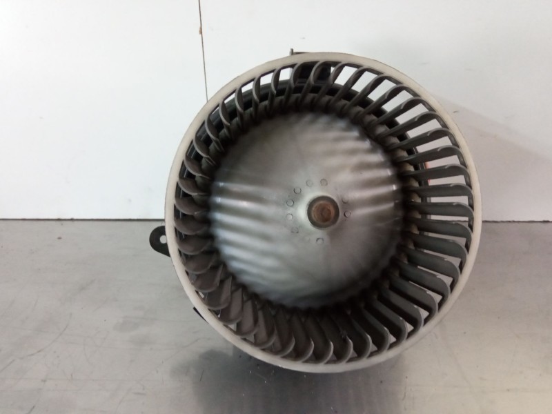 Recambio de ventilador calefaccion para mercedes-benz clase c (w204) c 180 cdi (204.000) referencia OEM IAM 9409653V7771001W204L