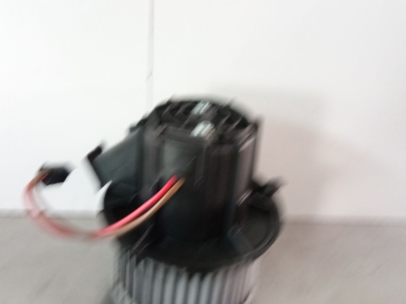 Recambio de ventilador calefaccion para mercedes-benz clase c (w204) c 180 cdi (204.000) referencia OEM IAM 9409653V7771001W204L